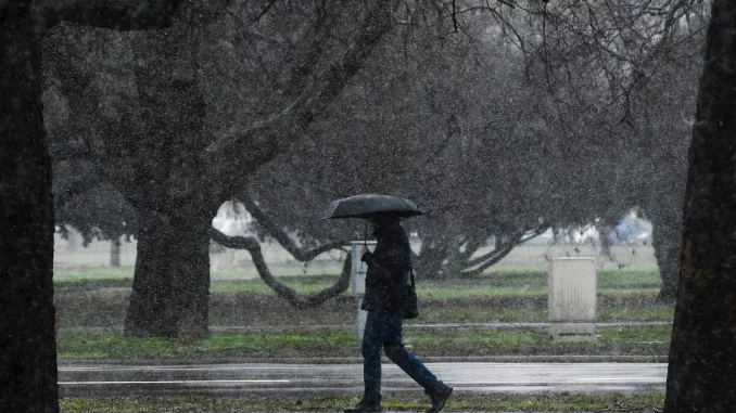 Friss időjárás: nagy eső érkezik Magyarországra